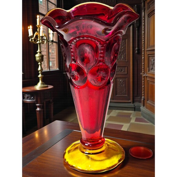 Vintage LE Smith Moon and Stars Vase Amberina Glass Red Orange 6" Mid Century - Picture 5 of 5